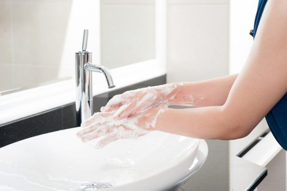 COVID-19 có thể lây qua đường tiêu hóa: hãy rửa tay, rửa tay và rửa tay!