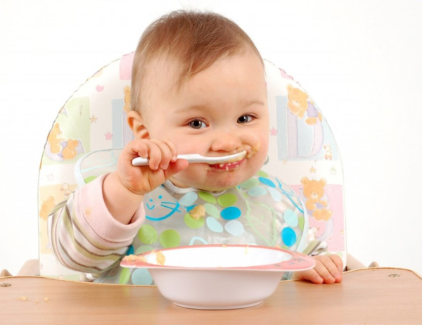 Chế độ dinh dưỡng cho trẻ  dưới 5 tuổi trong dự phòng COVID-19