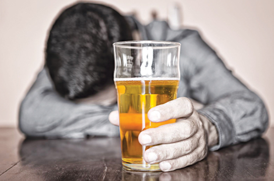 Tác hại nguy hiểm nhất từ việc lạm dụng rượu, bia