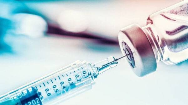 Chính thức: Việt Nam bắt đầu tiêm chủng vaccine ngừa COVID-19